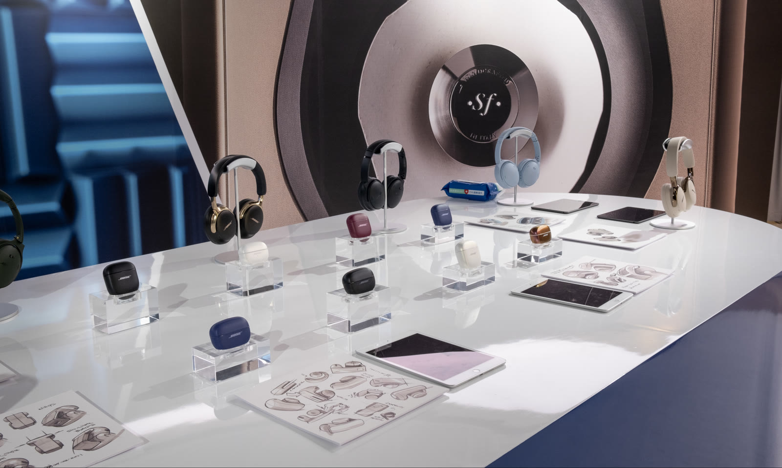 Bose x Beijing, product display table
