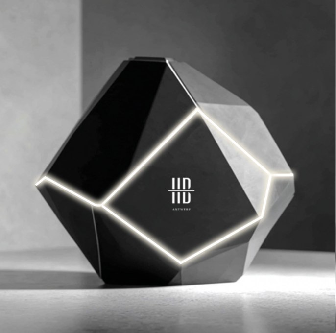HB Antwerp, coffret facetté éclairé